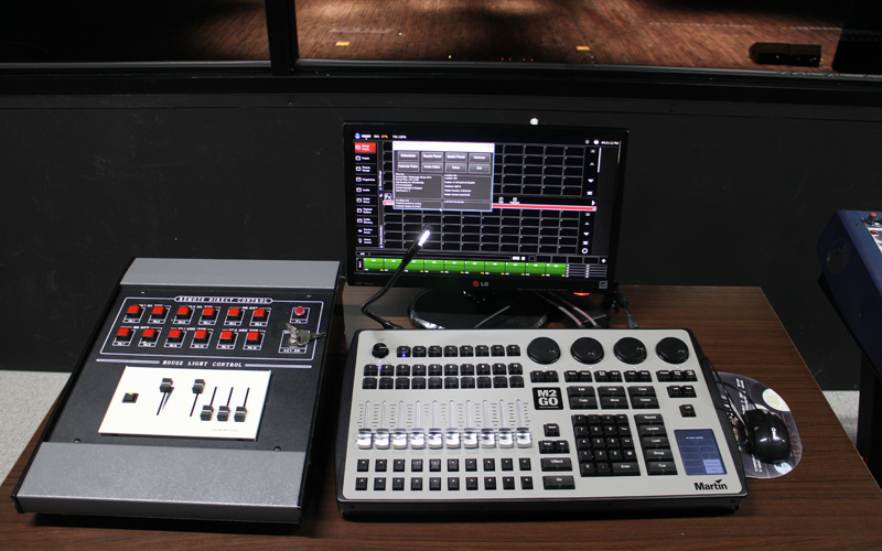 소극장 음향시설 사진1